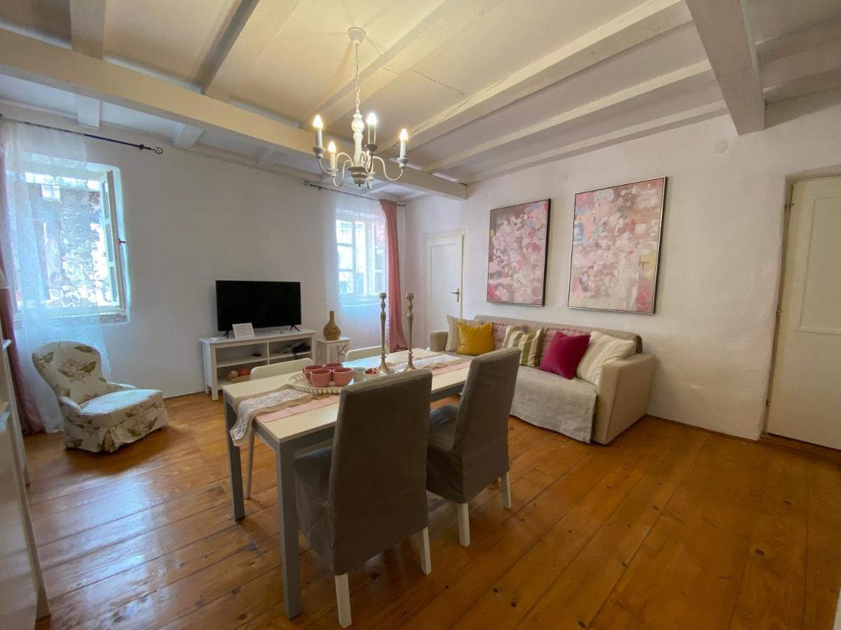 Bianco Rosa Apartament